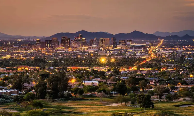 North Phoenix at dusk from North Gateway